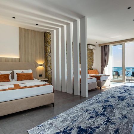 Continental Hotel 울친 외부 사진