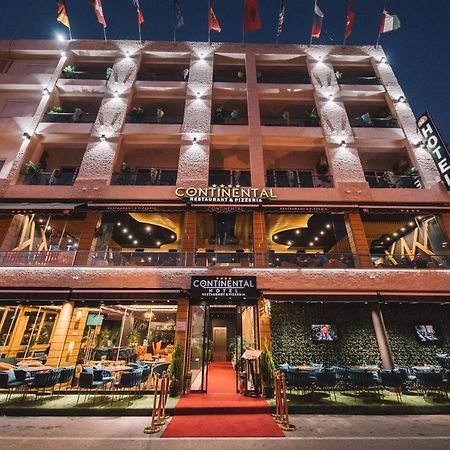 Continental Hotel 울친 외부 사진