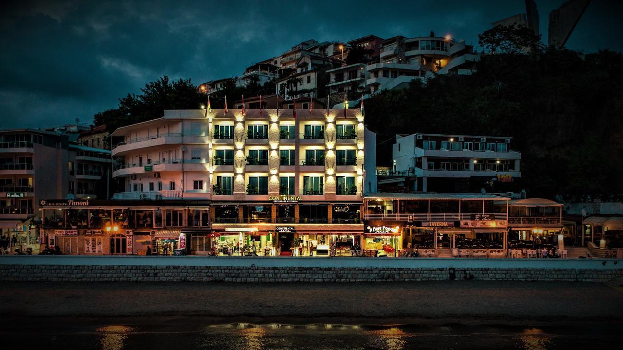 Continental Hotel 울친 외부 사진