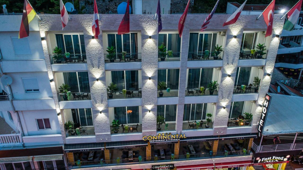 Continental Hotel 울친 외부 사진